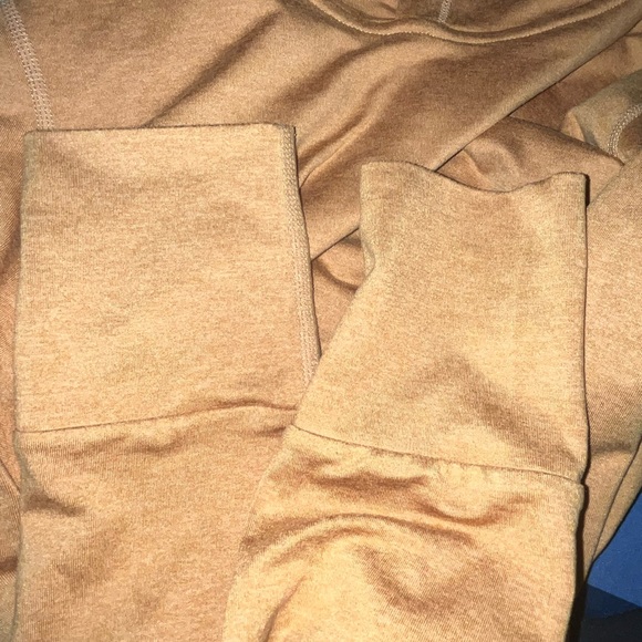 💕 Vuori LIKE NEW Halo Essential Hoodie - Flax Heather - Medium - Picture 8 of 10